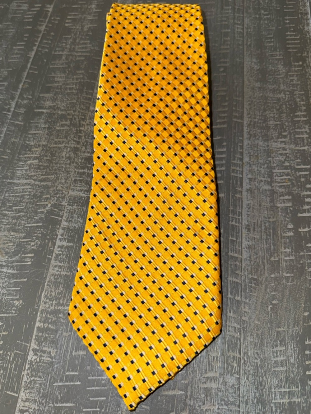 Giorgio Armani 100% Silk Yellow Tie
